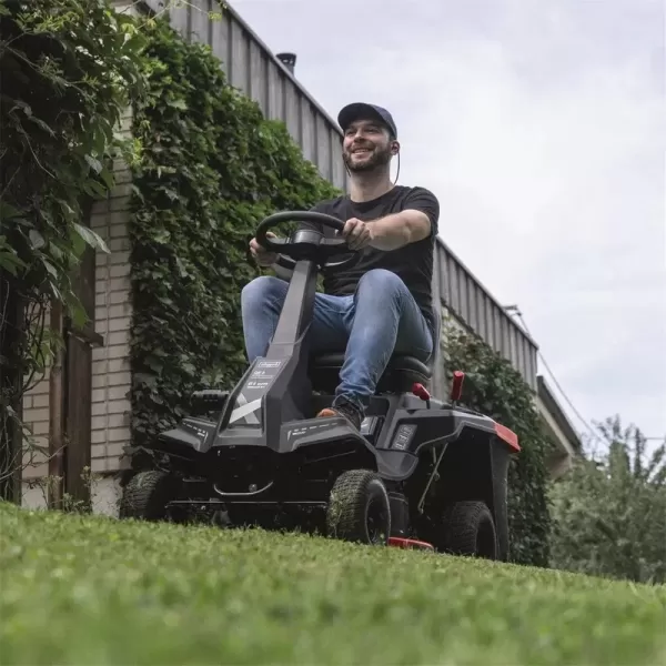 Travní rider 61 cm s zadním a bočním výhozem a mechanickou převodovkou Scheppach MR 230-61